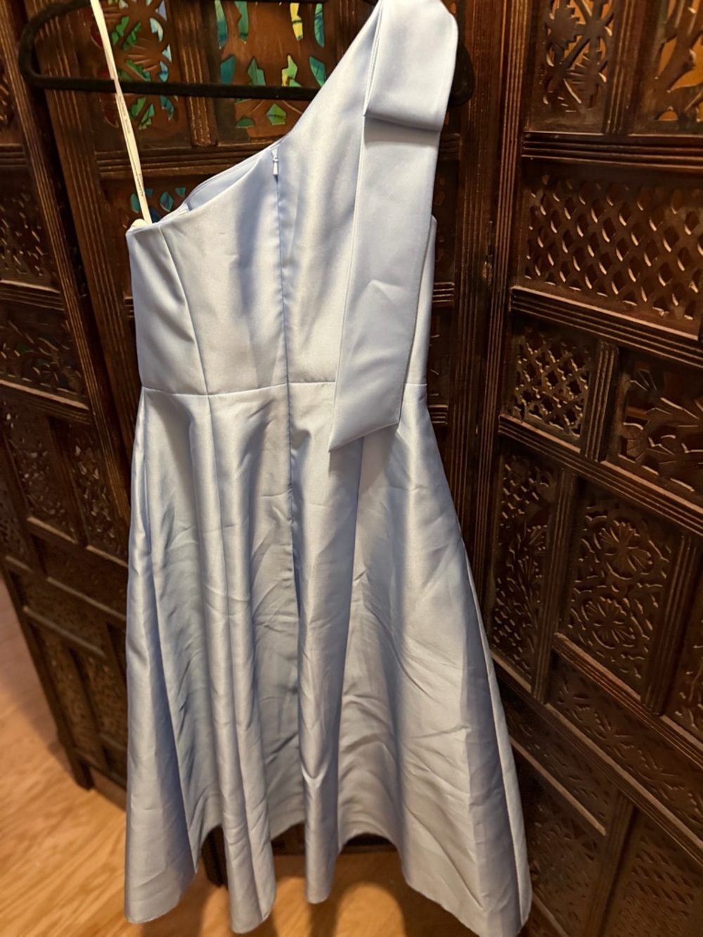ALFRED SUNG Light Blue Satin Bow-Shoulder Maxi Gown Size 4 - Picture 3 of 7
